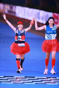 BIB: 929
                            <button type="button" onclick="openModal(23111920)" class="btn btn-primary btn-sm float-right btn-popup" data-toggle="modal" data-target=".modal-high-quality">
                        <i class="fas fa-shopping-cart"></i> Add to Cart
                    </button>
                                            <button type="button" onclick="isThisMe(23111920, true)" class="btn btn-success btn-sm float-right btn-popup btn-isme hidden" data-toggle="tooltip" data-placement="bottom" title="นี่คือรูปของคุณใช่ไหม คลิกที่นี่เพื่อเอาเข้าอัลบั้ม">
                        <i class="fas fa-plus"></i> Add to album
                    </button>
                    <button type="button" onclick="isThisMe(23111920, false)" class="btn btn-warning btn-sm float-right btn-popup btn-isnotme hidden">
                        <i class="fas fa-ban"></i> Remove from album
                    </button>