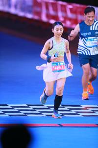 BIB: 46741, 0087
                            <button type="button" onclick="openModal(22982127)" class="btn btn-primary btn-sm float-right btn-popup" data-toggle="modal" data-target=".modal-high-quality">
                        <i class="fas fa-shopping-cart"></i> Add to Cart
                    </button>
                                            <button type="button" onclick="isThisMe(22982127, true)" class="btn btn-success btn-sm float-right btn-popup btn-isme hidden" data-toggle="tooltip" data-placement="bottom" title="นี่คือรูปของคุณใช่ไหม คลิกที่นี่เพื่อเอาเข้าอัลบั้ม">
                        <i class="fas fa-plus"></i> Add to album
                    </button>
                    <button type="button" onclick="isThisMe(22982127, false)" class="btn btn-warning btn-sm float-right btn-popup btn-isnotme hidden">
                        <i class="fas fa-ban"></i> Remove from album
                    </button>