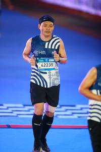 BIB: 42235
                            <button type="button" onclick="openModal(22953048)" class="btn btn-primary btn-sm float-right btn-popup" data-toggle="modal" data-target=".modal-high-quality">
                        <i class="fas fa-shopping-cart"></i> Add to Cart
                    </button>
                                            <button type="button" onclick="isThisMe(22953048, true)" class="btn btn-success btn-sm float-right btn-popup btn-isme hidden" data-toggle="tooltip" data-placement="bottom" title="นี่คือรูปของคุณใช่ไหม คลิกที่นี่เพื่อเอาเข้าอัลบั้ม">
                        <i class="fas fa-plus"></i> Add to album
                    </button>
                    <button type="button" onclick="isThisMe(22953048, false)" class="btn btn-warning btn-sm float-right btn-popup btn-isnotme hidden">
                        <i class="fas fa-ban"></i> Remove from album
                    </button>