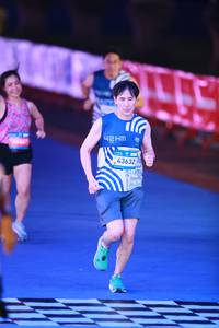 BIB: 43632
                            <button type="button" onclick="openModal(22929166)" class="btn btn-primary btn-sm float-right btn-popup" data-toggle="modal" data-target=".modal-high-quality">
                        <i class="fas fa-shopping-cart"></i> Add to Cart
                    </button>
                                            <button type="button" onclick="isThisMe(22929166, true)" class="btn btn-success btn-sm float-right btn-popup btn-isme hidden" data-toggle="tooltip" data-placement="bottom" title="นี่คือรูปของคุณใช่ไหม คลิกที่นี่เพื่อเอาเข้าอัลบั้ม">
                        <i class="fas fa-plus"></i> Add to album
                    </button>
                    <button type="button" onclick="isThisMe(22929166, false)" class="btn btn-warning btn-sm float-right btn-popup btn-isnotme hidden">
                        <i class="fas fa-ban"></i> Remove from album
                    </button>