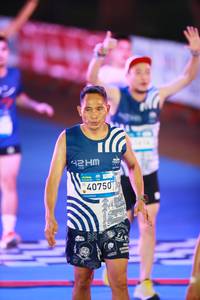 BIB: 40750
                            <button type="button" onclick="openModal(22961834)" class="btn btn-primary btn-sm float-right btn-popup" data-toggle="modal" data-target=".modal-high-quality">
                        <i class="fas fa-shopping-cart"></i> Add to Cart
                    </button>
                                            <button type="button" onclick="isThisMe(22961834, true)" class="btn btn-success btn-sm float-right btn-popup btn-isme hidden" data-toggle="tooltip" data-placement="bottom" title="นี่คือรูปของคุณใช่ไหม คลิกที่นี่เพื่อเอาเข้าอัลบั้ม">
                        <i class="fas fa-plus"></i> Add to album
                    </button>
                    <button type="button" onclick="isThisMe(22961834, false)" class="btn btn-warning btn-sm float-right btn-popup btn-isnotme hidden">
                        <i class="fas fa-ban"></i> Remove from album
                    </button>