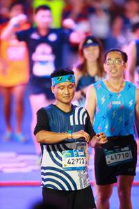 BIB: 42973
                            <button type="button" onclick="openModal(22962704)" class="btn btn-primary btn-sm float-right btn-popup" data-toggle="modal" data-target=".modal-high-quality">
                        <i class="fas fa-shopping-cart"></i> Add to Cart
                    </button>
                                            <button type="button" onclick="isThisMe(22962704, true)" class="btn btn-success btn-sm float-right btn-popup btn-isme hidden" data-toggle="tooltip" data-placement="bottom" title="นี่คือรูปของคุณใช่ไหม คลิกที่นี่เพื่อเอาเข้าอัลบั้ม">
                        <i class="fas fa-plus"></i> Add to album
                    </button>
                    <button type="button" onclick="isThisMe(22962704, false)" class="btn btn-warning btn-sm float-right btn-popup btn-isnotme hidden">
                        <i class="fas fa-ban"></i> Remove from album
                    </button>