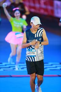 BIB: 42378
                            <button type="button" onclick="openModal(23084326)" class="btn btn-primary btn-sm float-right btn-popup" data-toggle="modal" data-target=".modal-high-quality">
                        <i class="fas fa-shopping-cart"></i> Add to Cart
                    </button>
                                            <button type="button" onclick="isThisMe(23084326, true)" class="btn btn-success btn-sm float-right btn-popup btn-isme hidden" data-toggle="tooltip" data-placement="bottom" title="นี่คือรูปของคุณใช่ไหม คลิกที่นี่เพื่อเอาเข้าอัลบั้ม">
                        <i class="fas fa-plus"></i> Add to album
                    </button>
                    <button type="button" onclick="isThisMe(23084326, false)" class="btn btn-warning btn-sm float-right btn-popup btn-isnotme hidden">
                        <i class="fas fa-ban"></i> Remove from album
                    </button>