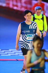 BIB: 45162
                            <button type="button" onclick="openModal(23095321)" class="btn btn-primary btn-sm float-right btn-popup" data-toggle="modal" data-target=".modal-high-quality">
                        <i class="fas fa-shopping-cart"></i> Add to Cart
                    </button>
                                            <button type="button" onclick="isThisMe(23095321, true)" class="btn btn-success btn-sm float-right btn-popup btn-isme hidden" data-toggle="tooltip" data-placement="bottom" title="นี่คือรูปของคุณใช่ไหม คลิกที่นี่เพื่อเอาเข้าอัลบั้ม">
                        <i class="fas fa-plus"></i> Add to album
                    </button>
                    <button type="button" onclick="isThisMe(23095321, false)" class="btn btn-warning btn-sm float-right btn-popup btn-isnotme hidden">
                        <i class="fas fa-ban"></i> Remove from album
                    </button>