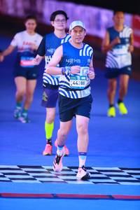 BIB: 44388
                            <button type="button" onclick="openModal(22957148)" class="btn btn-primary btn-sm float-right btn-popup" data-toggle="modal" data-target=".modal-high-quality">
                        <i class="fas fa-shopping-cart"></i> Add to Cart
                    </button>
                                            <button type="button" onclick="isThisMe(22957148, true)" class="btn btn-success btn-sm float-right btn-popup btn-isme hidden" data-toggle="tooltip" data-placement="bottom" title="นี่คือรูปของคุณใช่ไหม คลิกที่นี่เพื่อเอาเข้าอัลบั้ม">
                        <i class="fas fa-plus"></i> Add to album
                    </button>
                    <button type="button" onclick="isThisMe(22957148, false)" class="btn btn-warning btn-sm float-right btn-popup btn-isnotme hidden">
                        <i class="fas fa-ban"></i> Remove from album
                    </button>