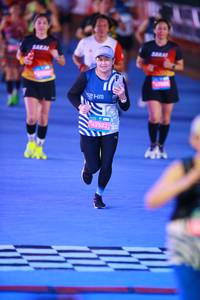 BIB: 47522
                            <button type="button" onclick="openModal(23085945)" class="btn btn-primary btn-sm float-right btn-popup" data-toggle="modal" data-target=".modal-high-quality">
                        <i class="fas fa-shopping-cart"></i> Add to Cart
                    </button>
                                            <button type="button" onclick="isThisMe(23085945, true)" class="btn btn-success btn-sm float-right btn-popup btn-isme hidden" data-toggle="tooltip" data-placement="bottom" title="นี่คือรูปของคุณใช่ไหม คลิกที่นี่เพื่อเอาเข้าอัลบั้ม">
                        <i class="fas fa-plus"></i> Add to album
                    </button>
                    <button type="button" onclick="isThisMe(23085945, false)" class="btn btn-warning btn-sm float-right btn-popup btn-isnotme hidden">
                        <i class="fas fa-ban"></i> Remove from album
                    </button>