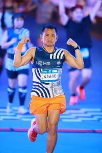 BIB: 
                            <button type="button" onclick="openModal(23079196)" class="btn btn-primary btn-sm float-right btn-popup" data-toggle="modal" data-target=".modal-high-quality">
                        <i class="fas fa-shopping-cart"></i> Add to Cart
                    </button>
                                            <button type="button" onclick="isThisMe(23079196, true)" class="btn btn-success btn-sm float-right btn-popup btn-isme hidden" data-toggle="tooltip" data-placement="bottom" title="นี่คือรูปของคุณใช่ไหม คลิกที่นี่เพื่อเอาเข้าอัลบั้ม">
                        <i class="fas fa-plus"></i> Add to album
                    </button>
                    <button type="button" onclick="isThisMe(23079196, false)" class="btn btn-warning btn-sm float-right btn-popup btn-isnotme hidden">
                        <i class="fas fa-ban"></i> Remove from album
                    </button>