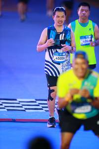 BIB: 
                            <button type="button" onclick="openModal(23735286)" class="btn btn-primary btn-sm float-right btn-popup" data-toggle="modal" data-target=".modal-high-quality">
                        <i class="fas fa-shopping-cart"></i> Add to Cart
                    </button>
                                            <button type="button" onclick="isThisMe(23735286, true)" class="btn btn-success btn-sm float-right btn-popup btn-isme hidden" data-toggle="tooltip" data-placement="bottom" title="นี่คือรูปของคุณใช่ไหม คลิกที่นี่เพื่อเอาเข้าอัลบั้ม">
                        <i class="fas fa-plus"></i> Add to album
                    </button>
                    <button type="button" onclick="isThisMe(23735286, false)" class="btn btn-warning btn-sm float-right btn-popup btn-isnotme hidden">
                        <i class="fas fa-ban"></i> Remove from album
                    </button>