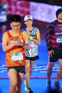 BIB: 192
                            <button type="button" onclick="openModal(22925252)" class="btn btn-primary btn-sm float-right btn-popup" data-toggle="modal" data-target=".modal-high-quality">
                        <i class="fas fa-shopping-cart"></i> Add to Cart
                    </button>
                                            <button type="button" onclick="isThisMe(22925252, true)" class="btn btn-success btn-sm float-right btn-popup btn-isme hidden" data-toggle="tooltip" data-placement="bottom" title="นี่คือรูปของคุณใช่ไหม คลิกที่นี่เพื่อเอาเข้าอัลบั้ม">
                        <i class="fas fa-plus"></i> Add to album
                    </button>
                    <button type="button" onclick="isThisMe(22925252, false)" class="btn btn-warning btn-sm float-right btn-popup btn-isnotme hidden">
                        <i class="fas fa-ban"></i> Remove from album
                    </button>