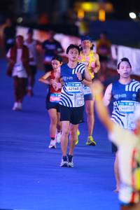 BIB: 42160, 44850
                            <button type="button" onclick="openModal(22936955)" class="btn btn-primary btn-sm float-right btn-popup" data-toggle="modal" data-target=".modal-high-quality">
                        <i class="fas fa-shopping-cart"></i> Add to Cart
                    </button>
                                            <button type="button" onclick="isThisMe(22936955, true)" class="btn btn-success btn-sm float-right btn-popup btn-isme hidden" data-toggle="tooltip" data-placement="bottom" title="นี่คือรูปของคุณใช่ไหม คลิกที่นี่เพื่อเอาเข้าอัลบั้ม">
                        <i class="fas fa-plus"></i> Add to album
                    </button>
                    <button type="button" onclick="isThisMe(22936955, false)" class="btn btn-warning btn-sm float-right btn-popup btn-isnotme hidden">
                        <i class="fas fa-ban"></i> Remove from album
                    </button>