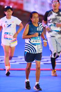 BIB: 47800, 41812
                            <button type="button" onclick="openModal(23100231)" class="btn btn-primary btn-sm float-right btn-popup" data-toggle="modal" data-target=".modal-high-quality">
                        <i class="fas fa-shopping-cart"></i> Add to Cart
                    </button>
                                            <button type="button" onclick="isThisMe(23100231, true)" class="btn btn-success btn-sm float-right btn-popup btn-isme hidden" data-toggle="tooltip" data-placement="bottom" title="นี่คือรูปของคุณใช่ไหม คลิกที่นี่เพื่อเอาเข้าอัลบั้ม">
                        <i class="fas fa-plus"></i> Add to album
                    </button>
                    <button type="button" onclick="isThisMe(23100231, false)" class="btn btn-warning btn-sm float-right btn-popup btn-isnotme hidden">
                        <i class="fas fa-ban"></i> Remove from album
                    </button>