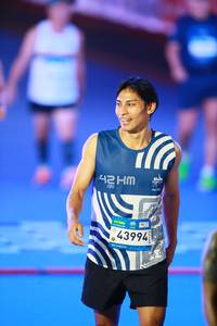 BIB: 195, 43994
                            <button type="button" onclick="openModal(22948629)" class="btn btn-primary btn-sm float-right btn-popup" data-toggle="modal" data-target=".modal-high-quality">
                        <i class="fas fa-shopping-cart"></i> Add to Cart
                    </button>
                                            <button type="button" onclick="isThisMe(22948629, true)" class="btn btn-success btn-sm float-right btn-popup btn-isme hidden" data-toggle="tooltip" data-placement="bottom" title="นี่คือรูปของคุณใช่ไหม คลิกที่นี่เพื่อเอาเข้าอัลบั้ม">
                        <i class="fas fa-plus"></i> Add to album
                    </button>
                    <button type="button" onclick="isThisMe(22948629, false)" class="btn btn-warning btn-sm float-right btn-popup btn-isnotme hidden">
                        <i class="fas fa-ban"></i> Remove from album
                    </button>