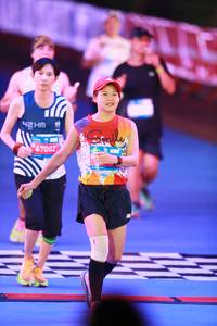 BIB: 47002
                            <button type="button" onclick="openModal(22941937)" class="btn btn-primary btn-sm float-right btn-popup" data-toggle="modal" data-target=".modal-high-quality">
                        <i class="fas fa-shopping-cart"></i> Add to Cart
                    </button>
                                            <button type="button" onclick="isThisMe(22941937, true)" class="btn btn-success btn-sm float-right btn-popup btn-isme hidden" data-toggle="tooltip" data-placement="bottom" title="นี่คือรูปของคุณใช่ไหม คลิกที่นี่เพื่อเอาเข้าอัลบั้ม">
                        <i class="fas fa-plus"></i> Add to album
                    </button>
                    <button type="button" onclick="isThisMe(22941937, false)" class="btn btn-warning btn-sm float-right btn-popup btn-isnotme hidden">
                        <i class="fas fa-ban"></i> Remove from album
                    </button>