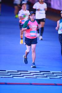 BIB: 84472
                            <button type="button" onclick="openModal(22956761)" class="btn btn-primary btn-sm float-right btn-popup" data-toggle="modal" data-target=".modal-high-quality">
                        <i class="fas fa-shopping-cart"></i> Add to Cart
                    </button>
                                            <button type="button" onclick="isThisMe(22956761, true)" class="btn btn-success btn-sm float-right btn-popup btn-isme hidden" data-toggle="tooltip" data-placement="bottom" title="นี่คือรูปของคุณใช่ไหม คลิกที่นี่เพื่อเอาเข้าอัลบั้ม">
                        <i class="fas fa-plus"></i> Add to album
                    </button>
                    <button type="button" onclick="isThisMe(22956761, false)" class="btn btn-warning btn-sm float-right btn-popup btn-isnotme hidden">
                        <i class="fas fa-ban"></i> Remove from album
                    </button>