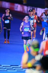 BIB: 43595
                            <button type="button" onclick="openModal(22933565)" class="btn btn-primary btn-sm float-right btn-popup" data-toggle="modal" data-target=".modal-high-quality">
                        <i class="fas fa-shopping-cart"></i> Add to Cart
                    </button>
                                            <button type="button" onclick="isThisMe(22933565, true)" class="btn btn-success btn-sm float-right btn-popup btn-isme hidden" data-toggle="tooltip" data-placement="bottom" title="นี่คือรูปของคุณใช่ไหม คลิกที่นี่เพื่อเอาเข้าอัลบั้ม">
                        <i class="fas fa-plus"></i> Add to album
                    </button>
                    <button type="button" onclick="isThisMe(22933565, false)" class="btn btn-warning btn-sm float-right btn-popup btn-isnotme hidden">
                        <i class="fas fa-ban"></i> Remove from album
                    </button>