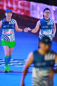 BIB: 46812, 41007
                            <button type="button" onclick="openModal(23122986)" class="btn btn-primary btn-sm float-right btn-popup" data-toggle="modal" data-target=".modal-high-quality">
                        <i class="fas fa-shopping-cart"></i> Add to Cart
                    </button>
                                            <button type="button" onclick="isThisMe(23122986, true)" class="btn btn-success btn-sm float-right btn-popup btn-isme hidden" data-toggle="tooltip" data-placement="bottom" title="นี่คือรูปของคุณใช่ไหม คลิกที่นี่เพื่อเอาเข้าอัลบั้ม">
                        <i class="fas fa-plus"></i> Add to album
                    </button>
                    <button type="button" onclick="isThisMe(23122986, false)" class="btn btn-warning btn-sm float-right btn-popup btn-isnotme hidden">
                        <i class="fas fa-ban"></i> Remove from album
                    </button>