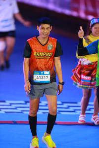 BIB: 41317
                            <button type="button" onclick="openModal(23128819)" class="btn btn-primary btn-sm float-right btn-popup" data-toggle="modal" data-target=".modal-high-quality">
                        <i class="fas fa-shopping-cart"></i> Add to Cart
                    </button>
                                            <button type="button" onclick="isThisMe(23128819, true)" class="btn btn-success btn-sm float-right btn-popup btn-isme hidden" data-toggle="tooltip" data-placement="bottom" title="นี่คือรูปของคุณใช่ไหม คลิกที่นี่เพื่อเอาเข้าอัลบั้ม">
                        <i class="fas fa-plus"></i> Add to album
                    </button>
                    <button type="button" onclick="isThisMe(23128819, false)" class="btn btn-warning btn-sm float-right btn-popup btn-isnotme hidden">
                        <i class="fas fa-ban"></i> Remove from album
                    </button>