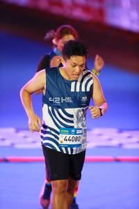 BIB: 44080
                            <button type="button" onclick="openModal(23082759)" class="btn btn-primary btn-sm float-right btn-popup" data-toggle="modal" data-target=".modal-high-quality">
                        <i class="fas fa-shopping-cart"></i> Add to Cart
                    </button>
                                            <button type="button" onclick="isThisMe(23082759, true)" class="btn btn-success btn-sm float-right btn-popup btn-isme hidden" data-toggle="tooltip" data-placement="bottom" title="นี่คือรูปของคุณใช่ไหม คลิกที่นี่เพื่อเอาเข้าอัลบั้ม">
                        <i class="fas fa-plus"></i> Add to album
                    </button>
                    <button type="button" onclick="isThisMe(23082759, false)" class="btn btn-warning btn-sm float-right btn-popup btn-isnotme hidden">
                        <i class="fas fa-ban"></i> Remove from album
                    </button>