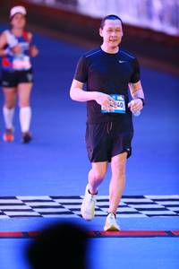 BIB: 
                            <button type="button" onclick="openModal(22986498)" class="btn btn-primary btn-sm float-right btn-popup" data-toggle="modal" data-target=".modal-high-quality">
                        <i class="fas fa-shopping-cart"></i> Add to Cart
                    </button>
                                            <button type="button" onclick="isThisMe(22986498, true)" class="btn btn-success btn-sm float-right btn-popup btn-isme hidden" data-toggle="tooltip" data-placement="bottom" title="นี่คือรูปของคุณใช่ไหม คลิกที่นี่เพื่อเอาเข้าอัลบั้ม">
                        <i class="fas fa-plus"></i> Add to album
                    </button>
                    <button type="button" onclick="isThisMe(22986498, false)" class="btn btn-warning btn-sm float-right btn-popup btn-isnotme hidden">
                        <i class="fas fa-ban"></i> Remove from album
                    </button>