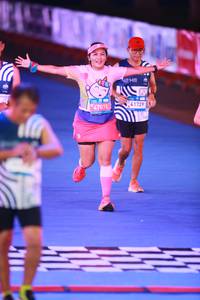 BIB: 47075
                            <button type="button" onclick="openModal(22940334)" class="btn btn-primary btn-sm float-right btn-popup" data-toggle="modal" data-target=".modal-high-quality">
                        <i class="fas fa-shopping-cart"></i> Add to Cart
                    </button>
                                            <button type="button" onclick="isThisMe(22940334, true)" class="btn btn-success btn-sm float-right btn-popup btn-isme hidden" data-toggle="tooltip" data-placement="bottom" title="นี่คือรูปของคุณใช่ไหม คลิกที่นี่เพื่อเอาเข้าอัลบั้ม">
                        <i class="fas fa-plus"></i> Add to album
                    </button>
                    <button type="button" onclick="isThisMe(22940334, false)" class="btn btn-warning btn-sm float-right btn-popup btn-isnotme hidden">
                        <i class="fas fa-ban"></i> Remove from album
                    </button>