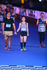 BIB: 70786, 98402, 42691
                            <button type="button" onclick="openModal(22933016)" class="btn btn-primary btn-sm float-right btn-popup" data-toggle="modal" data-target=".modal-high-quality">
                        <i class="fas fa-shopping-cart"></i> Add to Cart
                    </button>
                                            <button type="button" onclick="isThisMe(22933016, true)" class="btn btn-success btn-sm float-right btn-popup btn-isme hidden" data-toggle="tooltip" data-placement="bottom" title="นี่คือรูปของคุณใช่ไหม คลิกที่นี่เพื่อเอาเข้าอัลบั้ม">
                        <i class="fas fa-plus"></i> Add to album
                    </button>
                    <button type="button" onclick="isThisMe(22933016, false)" class="btn btn-warning btn-sm float-right btn-popup btn-isnotme hidden">
                        <i class="fas fa-ban"></i> Remove from album
                    </button>