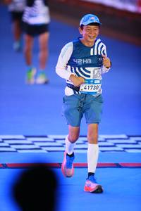 BIB: 41730
                            <button type="button" onclick="openModal(22993846)" class="btn btn-primary btn-sm float-right btn-popup" data-toggle="modal" data-target=".modal-high-quality">
                        <i class="fas fa-shopping-cart"></i> Add to Cart
                    </button>
                                            <button type="button" onclick="isThisMe(22993846, true)" class="btn btn-success btn-sm float-right btn-popup btn-isme hidden" data-toggle="tooltip" data-placement="bottom" title="นี่คือรูปของคุณใช่ไหม คลิกที่นี่เพื่อเอาเข้าอัลบั้ม">
                        <i class="fas fa-plus"></i> Add to album
                    </button>
                    <button type="button" onclick="isThisMe(22993846, false)" class="btn btn-warning btn-sm float-right btn-popup btn-isnotme hidden">
                        <i class="fas fa-ban"></i> Remove from album
                    </button>