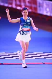 BIB: 46272
                            <button type="button" onclick="openModal(22968445)" class="btn btn-primary btn-sm float-right btn-popup" data-toggle="modal" data-target=".modal-high-quality">
                        <i class="fas fa-shopping-cart"></i> Add to Cart
                    </button>
                                            <button type="button" onclick="isThisMe(22968445, true)" class="btn btn-success btn-sm float-right btn-popup btn-isme hidden" data-toggle="tooltip" data-placement="bottom" title="นี่คือรูปของคุณใช่ไหม คลิกที่นี่เพื่อเอาเข้าอัลบั้ม">
                        <i class="fas fa-plus"></i> Add to album
                    </button>
                    <button type="button" onclick="isThisMe(22968445, false)" class="btn btn-warning btn-sm float-right btn-popup btn-isnotme hidden">
                        <i class="fas fa-ban"></i> Remove from album
                    </button>