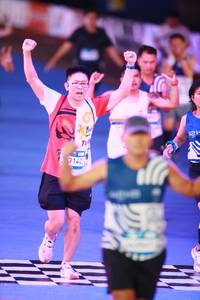 BIB: 3142
                            <button type="button" onclick="openModal(22933172)" class="btn btn-primary btn-sm float-right btn-popup" data-toggle="modal" data-target=".modal-high-quality">
                        <i class="fas fa-shopping-cart"></i> Add to Cart
                    </button>
                                            <button type="button" onclick="isThisMe(22933172, true)" class="btn btn-success btn-sm float-right btn-popup btn-isme hidden" data-toggle="tooltip" data-placement="bottom" title="นี่คือรูปของคุณใช่ไหม คลิกที่นี่เพื่อเอาเข้าอัลบั้ม">
                        <i class="fas fa-plus"></i> Add to album
                    </button>
                    <button type="button" onclick="isThisMe(22933172, false)" class="btn btn-warning btn-sm float-right btn-popup btn-isnotme hidden">
                        <i class="fas fa-ban"></i> Remove from album
                    </button>