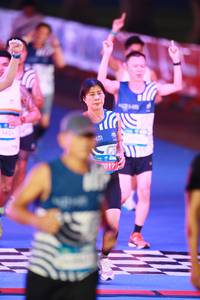 BIB: 7017
                            <button type="button" onclick="openModal(22933178)" class="btn btn-primary btn-sm float-right btn-popup" data-toggle="modal" data-target=".modal-high-quality">
                        <i class="fas fa-shopping-cart"></i> Add to Cart
                    </button>
                                            <button type="button" onclick="isThisMe(22933178, true)" class="btn btn-success btn-sm float-right btn-popup btn-isme hidden" data-toggle="tooltip" data-placement="bottom" title="นี่คือรูปของคุณใช่ไหม คลิกที่นี่เพื่อเอาเข้าอัลบั้ม">
                        <i class="fas fa-plus"></i> Add to album
                    </button>
                    <button type="button" onclick="isThisMe(22933178, false)" class="btn btn-warning btn-sm float-right btn-popup btn-isnotme hidden">
                        <i class="fas fa-ban"></i> Remove from album
                    </button>