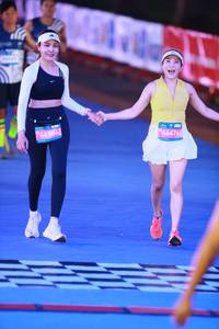 BIB: 46954, 46474
                            <button type="button" onclick="openModal(22935329)" class="btn btn-primary btn-sm float-right btn-popup" data-toggle="modal" data-target=".modal-high-quality">
                        <i class="fas fa-shopping-cart"></i> Add to Cart
                    </button>
                                            <button type="button" onclick="isThisMe(22935329, true)" class="btn btn-success btn-sm float-right btn-popup btn-isme hidden" data-toggle="tooltip" data-placement="bottom" title="นี่คือรูปของคุณใช่ไหม คลิกที่นี่เพื่อเอาเข้าอัลบั้ม">
                        <i class="fas fa-plus"></i> Add to album
                    </button>
                    <button type="button" onclick="isThisMe(22935329, false)" class="btn btn-warning btn-sm float-right btn-popup btn-isnotme hidden">
                        <i class="fas fa-ban"></i> Remove from album
                    </button>