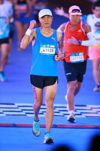 BIB: 41939, 41110
                            <button type="button" onclick="openModal(22935422)" class="btn btn-primary btn-sm float-right btn-popup" data-toggle="modal" data-target=".modal-high-quality">
                        <i class="fas fa-shopping-cart"></i> Add to Cart
                    </button>
                                            <button type="button" onclick="isThisMe(22935422, true)" class="btn btn-success btn-sm float-right btn-popup btn-isme hidden" data-toggle="tooltip" data-placement="bottom" title="นี่คือรูปของคุณใช่ไหม คลิกที่นี่เพื่อเอาเข้าอัลบั้ม">
                        <i class="fas fa-plus"></i> Add to album
                    </button>
                    <button type="button" onclick="isThisMe(22935422, false)" class="btn btn-warning btn-sm float-right btn-popup btn-isnotme hidden">
                        <i class="fas fa-ban"></i> Remove from album
                    </button>