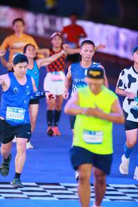 BIB: 43225, 205
                            <button type="button" onclick="openModal(22932175)" class="btn btn-primary btn-sm float-right btn-popup" data-toggle="modal" data-target=".modal-high-quality">
                        <i class="fas fa-shopping-cart"></i> Add to Cart
                    </button>
                                            <button type="button" onclick="isThisMe(22932175, true)" class="btn btn-success btn-sm float-right btn-popup btn-isme hidden" data-toggle="tooltip" data-placement="bottom" title="นี่คือรูปของคุณใช่ไหม คลิกที่นี่เพื่อเอาเข้าอัลบั้ม">
                        <i class="fas fa-plus"></i> Add to album
                    </button>
                    <button type="button" onclick="isThisMe(22932175, false)" class="btn btn-warning btn-sm float-right btn-popup btn-isnotme hidden">
                        <i class="fas fa-ban"></i> Remove from album
                    </button>