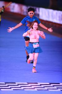 BIB: 46315
                            <button type="button" onclick="openModal(23137632)" class="btn btn-primary btn-sm float-right btn-popup" data-toggle="modal" data-target=".modal-high-quality">
                        <i class="fas fa-shopping-cart"></i> Add to Cart
                    </button>
                                            <button type="button" onclick="isThisMe(23137632, true)" class="btn btn-success btn-sm float-right btn-popup btn-isme hidden" data-toggle="tooltip" data-placement="bottom" title="นี่คือรูปของคุณใช่ไหม คลิกที่นี่เพื่อเอาเข้าอัลบั้ม">
                        <i class="fas fa-plus"></i> Add to album
                    </button>
                    <button type="button" onclick="isThisMe(23137632, false)" class="btn btn-warning btn-sm float-right btn-popup btn-isnotme hidden">
                        <i class="fas fa-ban"></i> Remove from album
                    </button>