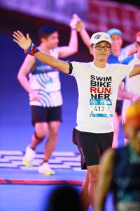 BIB: 
                            <button type="button" onclick="openModal(23733487)" class="btn btn-primary btn-sm float-right btn-popup" data-toggle="modal" data-target=".modal-high-quality">
                        <i class="fas fa-shopping-cart"></i> Add to Cart
                    </button>
                                            <button type="button" onclick="isThisMe(23733487, true)" class="btn btn-success btn-sm float-right btn-popup btn-isme hidden" data-toggle="tooltip" data-placement="bottom" title="นี่คือรูปของคุณใช่ไหม คลิกที่นี่เพื่อเอาเข้าอัลบั้ม">
                        <i class="fas fa-plus"></i> Add to album
                    </button>
                    <button type="button" onclick="isThisMe(23733487, false)" class="btn btn-warning btn-sm float-right btn-popup btn-isnotme hidden">
                        <i class="fas fa-ban"></i> Remove from album
                    </button>