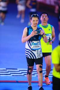 BIB: 
                            <button type="button" onclick="openModal(23735319)" class="btn btn-primary btn-sm float-right btn-popup" data-toggle="modal" data-target=".modal-high-quality">
                        <i class="fas fa-shopping-cart"></i> Add to Cart
                    </button>
                                            <button type="button" onclick="isThisMe(23735319, true)" class="btn btn-success btn-sm float-right btn-popup btn-isme hidden" data-toggle="tooltip" data-placement="bottom" title="นี่คือรูปของคุณใช่ไหม คลิกที่นี่เพื่อเอาเข้าอัลบั้ม">
                        <i class="fas fa-plus"></i> Add to album
                    </button>
                    <button type="button" onclick="isThisMe(23735319, false)" class="btn btn-warning btn-sm float-right btn-popup btn-isnotme hidden">
                        <i class="fas fa-ban"></i> Remove from album
                    </button>