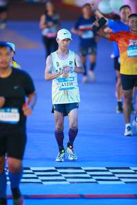 BIB: 41258, 405
                            <button type="button" onclick="openModal(22963659)" class="btn btn-primary btn-sm float-right btn-popup" data-toggle="modal" data-target=".modal-high-quality">
                        <i class="fas fa-shopping-cart"></i> Add to Cart
                    </button>
                                            <button type="button" onclick="isThisMe(22963659, true)" class="btn btn-success btn-sm float-right btn-popup btn-isme hidden" data-toggle="tooltip" data-placement="bottom" title="นี่คือรูปของคุณใช่ไหม คลิกที่นี่เพื่อเอาเข้าอัลบั้ม">
                        <i class="fas fa-plus"></i> Add to album
                    </button>
                    <button type="button" onclick="isThisMe(22963659, false)" class="btn btn-warning btn-sm float-right btn-popup btn-isnotme hidden">
                        <i class="fas fa-ban"></i> Remove from album
                    </button>