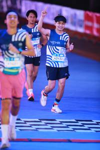 BIB: 62912, 42633
                            <button type="button" onclick="openModal(22956377)" class="btn btn-primary btn-sm float-right btn-popup" data-toggle="modal" data-target=".modal-high-quality">
                        <i class="fas fa-shopping-cart"></i> Add to Cart
                    </button>
                                            <button type="button" onclick="isThisMe(22956377, true)" class="btn btn-success btn-sm float-right btn-popup btn-isme hidden" data-toggle="tooltip" data-placement="bottom" title="นี่คือรูปของคุณใช่ไหม คลิกที่นี่เพื่อเอาเข้าอัลบั้ม">
                        <i class="fas fa-plus"></i> Add to album
                    </button>
                    <button type="button" onclick="isThisMe(22956377, false)" class="btn btn-warning btn-sm float-right btn-popup btn-isnotme hidden">
                        <i class="fas fa-ban"></i> Remove from album
                    </button>