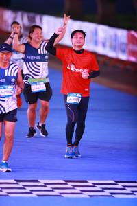 BIB: 42864, 43085
                            <button type="button" onclick="openModal(23122228)" class="btn btn-primary btn-sm float-right btn-popup" data-toggle="modal" data-target=".modal-high-quality">
                        <i class="fas fa-shopping-cart"></i> Add to Cart
                    </button>
                                            <button type="button" onclick="isThisMe(23122228, true)" class="btn btn-success btn-sm float-right btn-popup btn-isme hidden" data-toggle="tooltip" data-placement="bottom" title="นี่คือรูปของคุณใช่ไหม คลิกที่นี่เพื่อเอาเข้าอัลบั้ม">
                        <i class="fas fa-plus"></i> Add to album
                    </button>
                    <button type="button" onclick="isThisMe(23122228, false)" class="btn btn-warning btn-sm float-right btn-popup btn-isnotme hidden">
                        <i class="fas fa-ban"></i> Remove from album
                    </button>