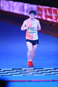 BIB: 9807
                            <button type="button" onclick="openModal(22997306)" class="btn btn-primary btn-sm float-right btn-popup" data-toggle="modal" data-target=".modal-high-quality">
                        <i class="fas fa-shopping-cart"></i> Add to Cart
                    </button>
                                            <button type="button" onclick="isThisMe(22997306, true)" class="btn btn-success btn-sm float-right btn-popup btn-isme hidden" data-toggle="tooltip" data-placement="bottom" title="นี่คือรูปของคุณใช่ไหม คลิกที่นี่เพื่อเอาเข้าอัลบั้ม">
                        <i class="fas fa-plus"></i> Add to album
                    </button>
                    <button type="button" onclick="isThisMe(22997306, false)" class="btn btn-warning btn-sm float-right btn-popup btn-isnotme hidden">
                        <i class="fas fa-ban"></i> Remove from album
                    </button>