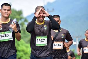 BIB: 1420, 1427, 5513
                            <button type="button" onclick="openModal(18773933)" class="btn btn-primary btn-sm float-right btn-popup" data-toggle="modal" data-target=".modal-high-quality">
                        <i class="fas fa-shopping-cart"></i> Add to Cart
                    </button>
                                            <button type="button" onclick="isThisMe(18773933, true)" class="btn btn-success btn-sm float-right btn-popup btn-isme hidden" data-toggle="tooltip" data-placement="bottom" title="นี่คือรูปของคุณใช่ไหม คลิกที่นี่เพื่อเอาเข้าอัลบั้ม">
                        <i class="fas fa-plus"></i> Add to album
                    </button>
                    <button type="button" onclick="isThisMe(18773933, false)" class="btn btn-warning btn-sm float-right btn-popup btn-isnotme hidden">
                        <i class="fas fa-ban"></i> Remove from album
                    </button>