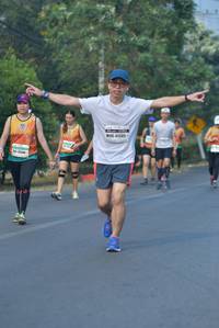 BIB: 404505, 20144
                            <button type="button" onclick="openModal(8166296)" class="btn btn-primary btn-sm float-right btn-popup" data-toggle="modal" data-target=".modal-high-quality">
                        <i class="fas fa-shopping-cart"></i> Add to Cart
                    </button>
                                            <button type="button" onclick="isThisMe(8166296, true)" class="btn btn-success btn-sm float-right btn-popup btn-isme hidden" data-toggle="tooltip" data-placement="bottom" title="นี่คือรูปของคุณใช่ไหม คลิกที่นี่เพื่อเอาเข้าอัลบั้ม">
                        <i class="fas fa-plus"></i> Add to album
                    </button>
                    <button type="button" onclick="isThisMe(8166296, false)" class="btn btn-warning btn-sm float-right btn-popup btn-isnotme hidden">
                        <i class="fas fa-ban"></i> Remove from album
                    </button>