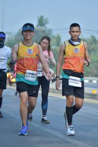 BIB: 039, 150, 45605
                            <button type="button" onclick="openModal(8423537)" class="btn btn-primary btn-sm float-right btn-popup" data-toggle="modal" data-target=".modal-high-quality">
                        <i class="fas fa-shopping-cart"></i> Add to Cart
                    </button>
                                            <button type="button" onclick="isThisMe(8423537, true)" class="btn btn-success btn-sm float-right btn-popup btn-isme hidden" data-toggle="tooltip" data-placement="bottom" title="นี่คือรูปของคุณใช่ไหม คลิกที่นี่เพื่อเอาเข้าอัลบั้ม">
                        <i class="fas fa-plus"></i> Add to album
                    </button>
                    <button type="button" onclick="isThisMe(8423537, false)" class="btn btn-warning btn-sm float-right btn-popup btn-isnotme hidden">
                        <i class="fas fa-ban"></i> Remove from album
                    </button>