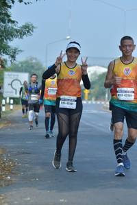 BIB: 42164, 40101
                            <button type="button" onclick="openModal(8345935)" class="btn btn-primary btn-sm float-right btn-popup" data-toggle="modal" data-target=".modal-high-quality">
                        <i class="fas fa-shopping-cart"></i> Add to Cart
                    </button>
                                            <button type="button" onclick="isThisMe(8345935, true)" class="btn btn-success btn-sm float-right btn-popup btn-isme hidden" data-toggle="tooltip" data-placement="bottom" title="นี่คือรูปของคุณใช่ไหม คลิกที่นี่เพื่อเอาเข้าอัลบั้ม">
                        <i class="fas fa-plus"></i> Add to album
                    </button>
                    <button type="button" onclick="isThisMe(8345935, false)" class="btn btn-warning btn-sm float-right btn-popup btn-isnotme hidden">
                        <i class="fas fa-ban"></i> Remove from album
                    </button>