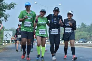 BIB: 42950, 45884, 46555, 40885
                            <button type="button" onclick="openModal(8449753)" class="btn btn-primary btn-sm float-right btn-popup" data-toggle="modal" data-target=".modal-high-quality">
                        <i class="fas fa-shopping-cart"></i> Add to Cart
                    </button>
                                            <button type="button" onclick="isThisMe(8449753, true)" class="btn btn-success btn-sm float-right btn-popup btn-isme hidden" data-toggle="tooltip" data-placement="bottom" title="นี่คือรูปของคุณใช่ไหม คลิกที่นี่เพื่อเอาเข้าอัลบั้ม">
                        <i class="fas fa-plus"></i> Add to album
                    </button>
                    <button type="button" onclick="isThisMe(8449753, false)" class="btn btn-warning btn-sm float-right btn-popup btn-isnotme hidden">
                        <i class="fas fa-ban"></i> Remove from album
                    </button>