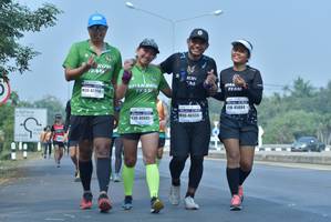 BIB: 42950, 45884, 46555, 130, 4088
                            <button type="button" onclick="openModal(8449723)" class="btn btn-primary btn-sm float-right btn-popup" data-toggle="modal" data-target=".modal-high-quality">
                        <i class="fas fa-shopping-cart"></i> Add to Cart
                    </button>
                                            <button type="button" onclick="isThisMe(8449723, true)" class="btn btn-success btn-sm float-right btn-popup btn-isme hidden" data-toggle="tooltip" data-placement="bottom" title="นี่คือรูปของคุณใช่ไหม คลิกที่นี่เพื่อเอาเข้าอัลบั้ม">
                        <i class="fas fa-plus"></i> Add to album
                    </button>
                    <button type="button" onclick="isThisMe(8449723, false)" class="btn btn-warning btn-sm float-right btn-popup btn-isnotme hidden">
                        <i class="fas fa-ban"></i> Remove from album
                    </button>