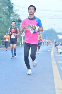 BIB: 140, 25504
                            <button type="button" onclick="openModal(7900657)" class="btn btn-primary btn-sm float-right btn-popup" data-toggle="modal" data-target=".modal-high-quality">
                        <i class="fas fa-shopping-cart"></i> Add to Cart
                    </button>
                                            <button type="button" onclick="isThisMe(7900657, true)" class="btn btn-success btn-sm float-right btn-popup btn-isme hidden" data-toggle="tooltip" data-placement="bottom" title="นี่คือรูปของคุณใช่ไหม คลิกที่นี่เพื่อเอาเข้าอัลบั้ม">
                        <i class="fas fa-plus"></i> Add to album
                    </button>
                    <button type="button" onclick="isThisMe(7900657, false)" class="btn btn-warning btn-sm float-right btn-popup btn-isnotme hidden">
                        <i class="fas fa-ban"></i> Remove from album
                    </button>