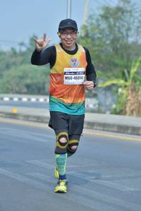 BIB: 46014
                            <button type="button" onclick="openModal(8425139)" class="btn btn-primary btn-sm float-right btn-popup" data-toggle="modal" data-target=".modal-high-quality">
                        <i class="fas fa-shopping-cart"></i> Add to Cart
                    </button>
                                            <button type="button" onclick="isThisMe(8425139, true)" class="btn btn-success btn-sm float-right btn-popup btn-isme hidden" data-toggle="tooltip" data-placement="bottom" title="นี่คือรูปของคุณใช่ไหม คลิกที่นี่เพื่อเอาเข้าอัลบั้ม">
                        <i class="fas fa-plus"></i> Add to album
                    </button>
                    <button type="button" onclick="isThisMe(8425139, false)" class="btn btn-warning btn-sm float-right btn-popup btn-isnotme hidden">
                        <i class="fas fa-ban"></i> Remove from album
                    </button>