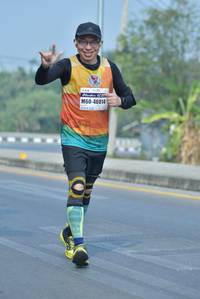 BIB: 46014
                            <button type="button" onclick="openModal(8425136)" class="btn btn-primary btn-sm float-right btn-popup" data-toggle="modal" data-target=".modal-high-quality">
                        <i class="fas fa-shopping-cart"></i> Add to Cart
                    </button>
                                            <button type="button" onclick="isThisMe(8425136, true)" class="btn btn-success btn-sm float-right btn-popup btn-isme hidden" data-toggle="tooltip" data-placement="bottom" title="นี่คือรูปของคุณใช่ไหม คลิกที่นี่เพื่อเอาเข้าอัลบั้ม">
                        <i class="fas fa-plus"></i> Add to album
                    </button>
                    <button type="button" onclick="isThisMe(8425136, false)" class="btn btn-warning btn-sm float-right btn-popup btn-isnotme hidden">
                        <i class="fas fa-ban"></i> Remove from album
                    </button>