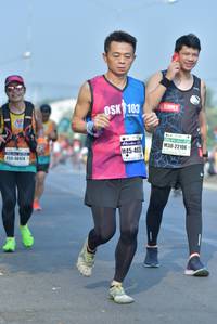 BIB: 103, 22106, 400, 4044
                            <button type="button" onclick="openModal(8181798)" class="btn btn-primary btn-sm float-right btn-popup" data-toggle="modal" data-target=".modal-high-quality">
                        <i class="fas fa-shopping-cart"></i> Add to Cart
                    </button>
                                            <button type="button" onclick="isThisMe(8181798, true)" class="btn btn-success btn-sm float-right btn-popup btn-isme hidden" data-toggle="tooltip" data-placement="bottom" title="นี่คือรูปของคุณใช่ไหม คลิกที่นี่เพื่อเอาเข้าอัลบั้ม">
                        <i class="fas fa-plus"></i> Add to album
                    </button>
                    <button type="button" onclick="isThisMe(8181798, false)" class="btn btn-warning btn-sm float-right btn-popup btn-isnotme hidden">
                        <i class="fas fa-ban"></i> Remove from album
                    </button>