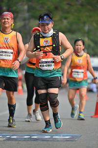 BIB: 42810, 47861
                            <button type="button" onclick="openModal(7580951)" class="btn btn-primary btn-sm float-right btn-popup" data-toggle="modal" data-target=".modal-high-quality">
                        <i class="fas fa-shopping-cart"></i> Add to Cart
                    </button>
                                            <button type="button" onclick="isThisMe(7580951, true)" class="btn btn-success btn-sm float-right btn-popup btn-isme hidden" data-toggle="tooltip" data-placement="bottom" title="นี่คือรูปของคุณใช่ไหม คลิกที่นี่เพื่อเอาเข้าอัลบั้ม">
                        <i class="fas fa-plus"></i> Add to album
                    </button>
                    <button type="button" onclick="isThisMe(7580951, false)" class="btn btn-warning btn-sm float-right btn-popup btn-isnotme hidden">
                        <i class="fas fa-ban"></i> Remove from album
                    </button>